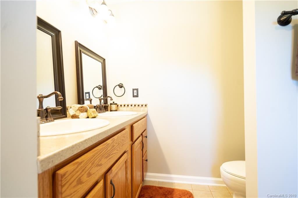 9005 Cameron Spring Road Charlotte, NC 28214 - Photo 31 of 35 Gallery Image 31