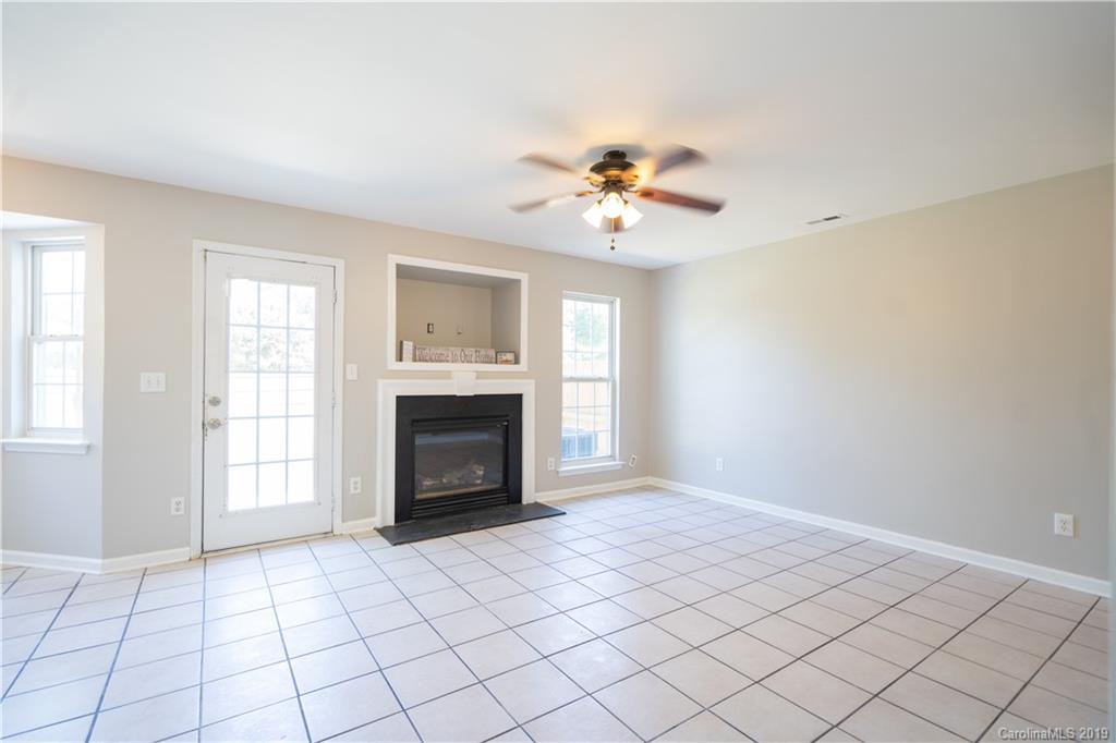 9005 Cameron Spring Road Charlotte, NC 28214 - Photo 9 of 35 Gallery Image 9