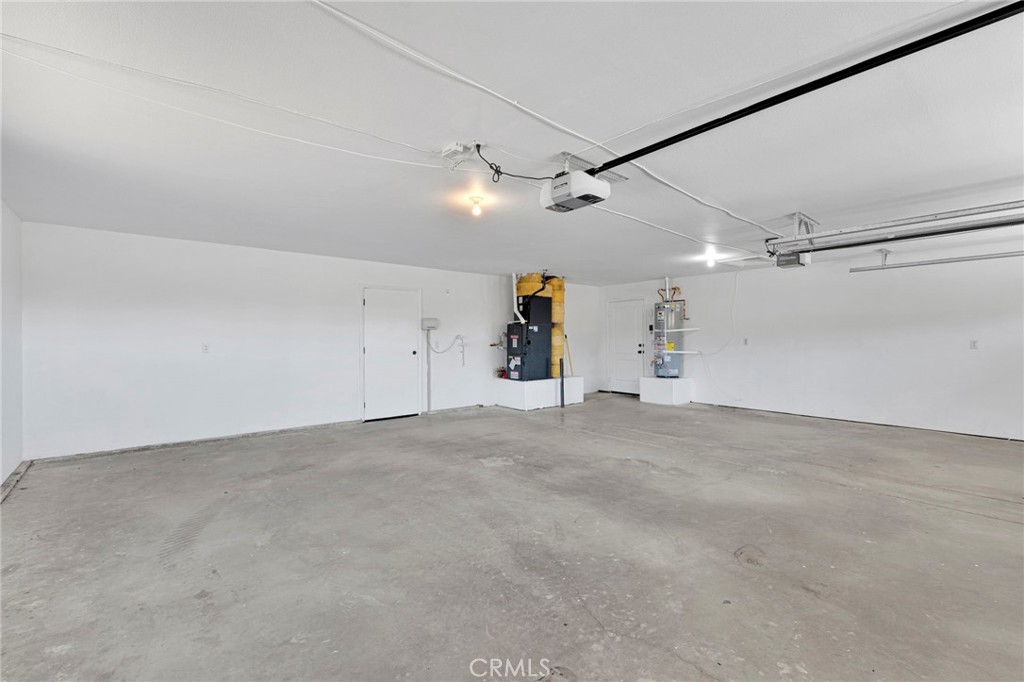 16731 Iwa Road Apple Valley, CA 92307 - Photo 55 of 70
