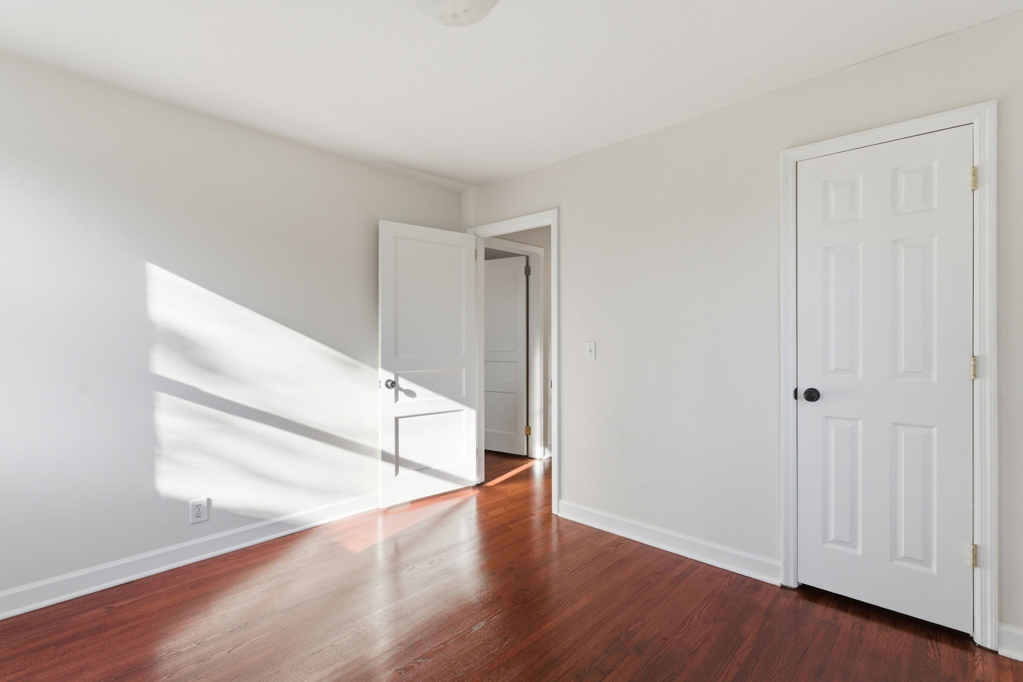 434 Adair Road Nashville, TN 37214 - Photo 19 of 25 a view of empty room with wooden floor