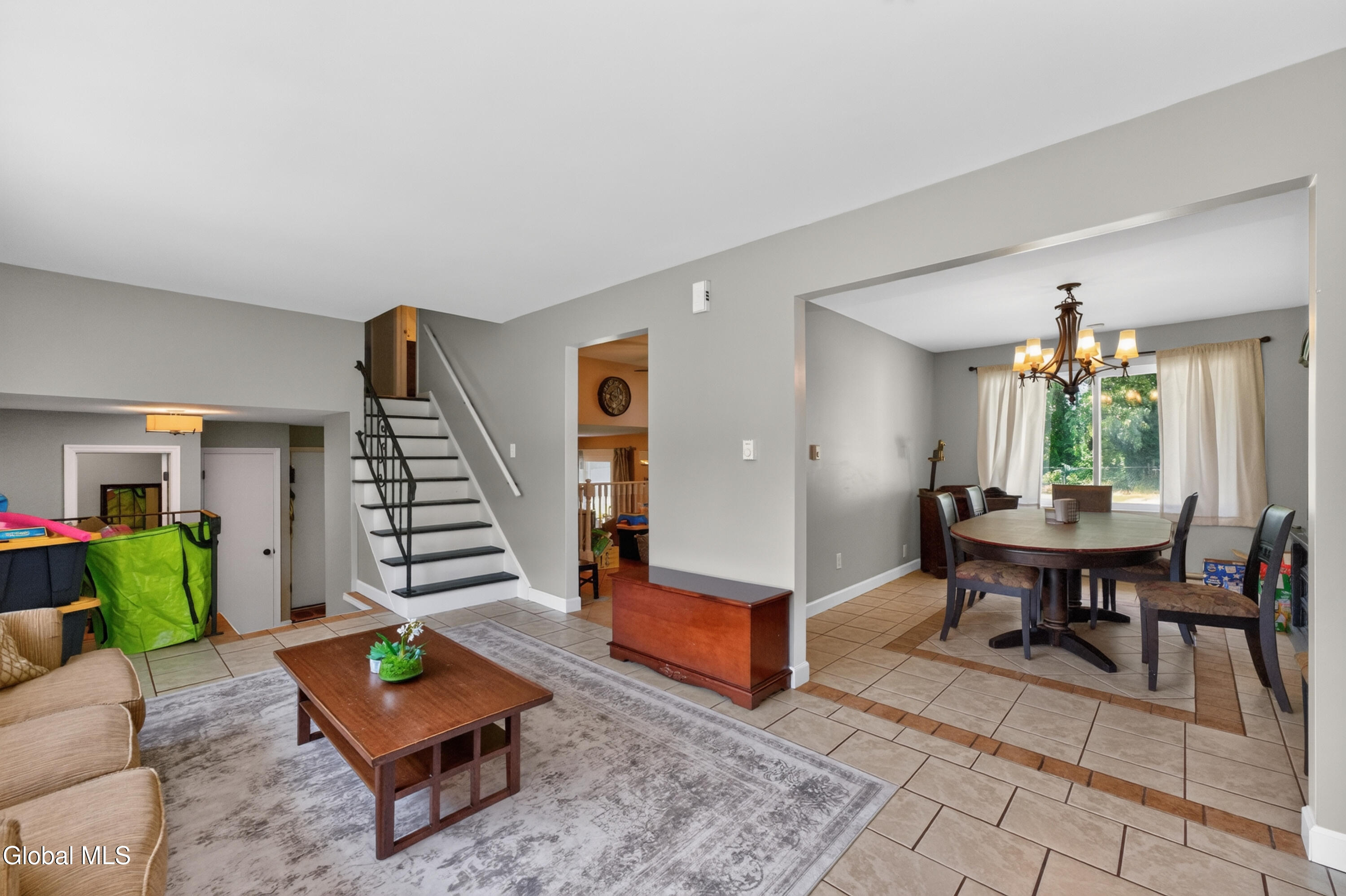 60 Denison Road Colonie, NY 12309 - Photo 12 of 26 5 Livingroom 3