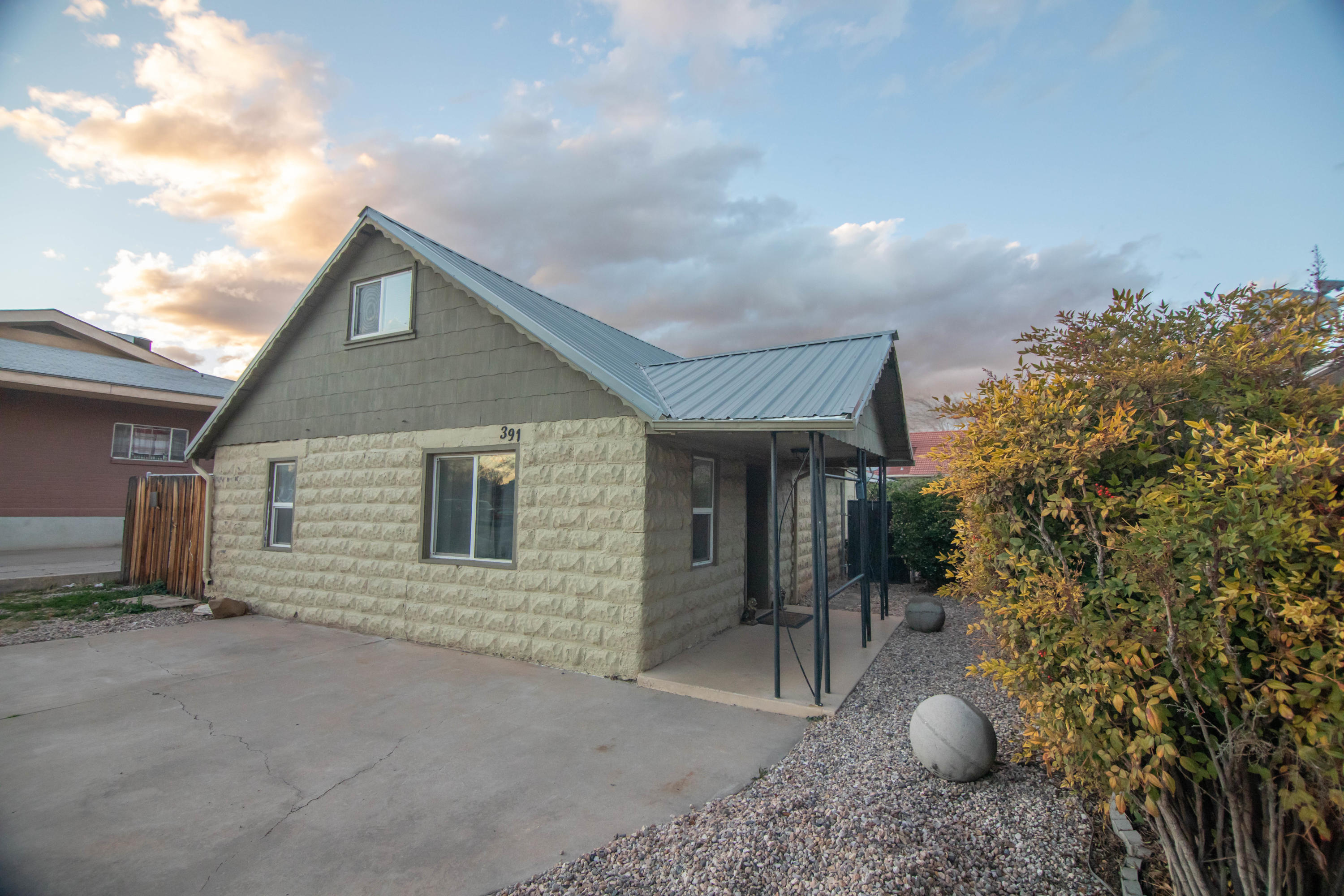 391 East 400 South St. George, UT 84770 - Photo 1 of 1 Front View