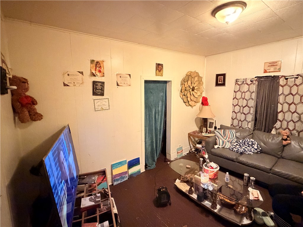 209 Atkinson Street Rochester, NY 14608 - Photo 4 of 13