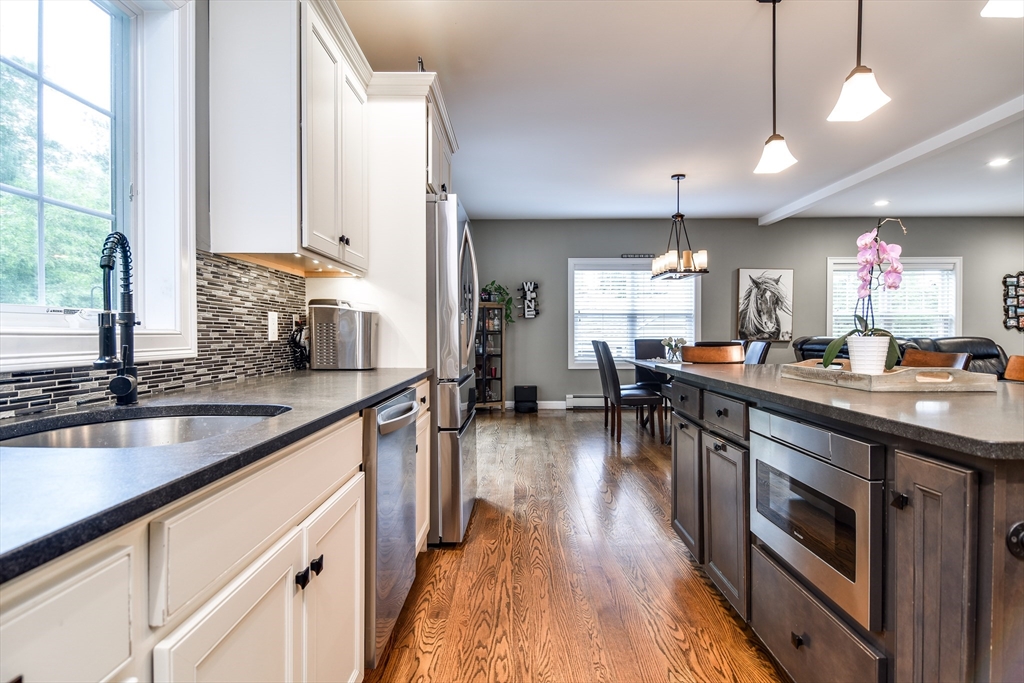 52 Oakdale Road Canton, MA 02021 - Photo 13 of 37