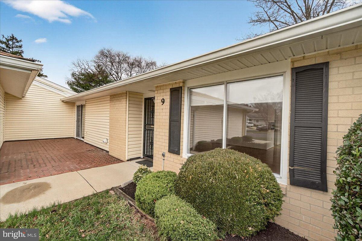 9 Fitzhugh Court, Unit 71B Silver Spring, MD 20906 - Photo 33 of 48 Entryway to front door and patio