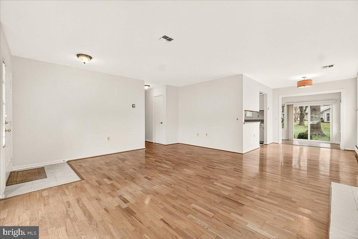 9 Fitzhugh Court, Unit 71B Silver Spring, MD 20906 - Photo 8 of 48 Freshly painted and ready for you!