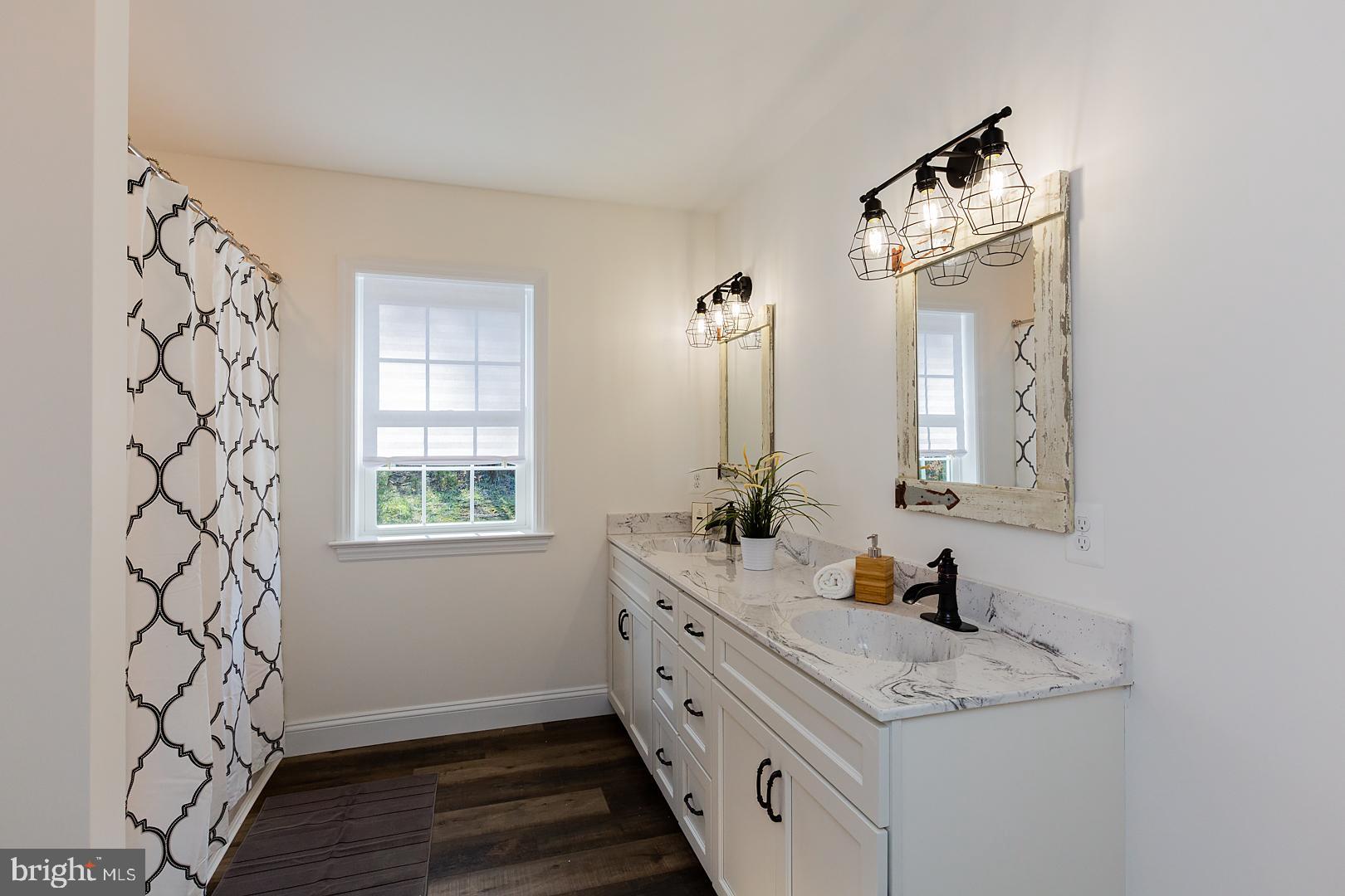 247 East Red Hill Road Conowingo, MD 21918 - Photo 38 of 68 The master bath