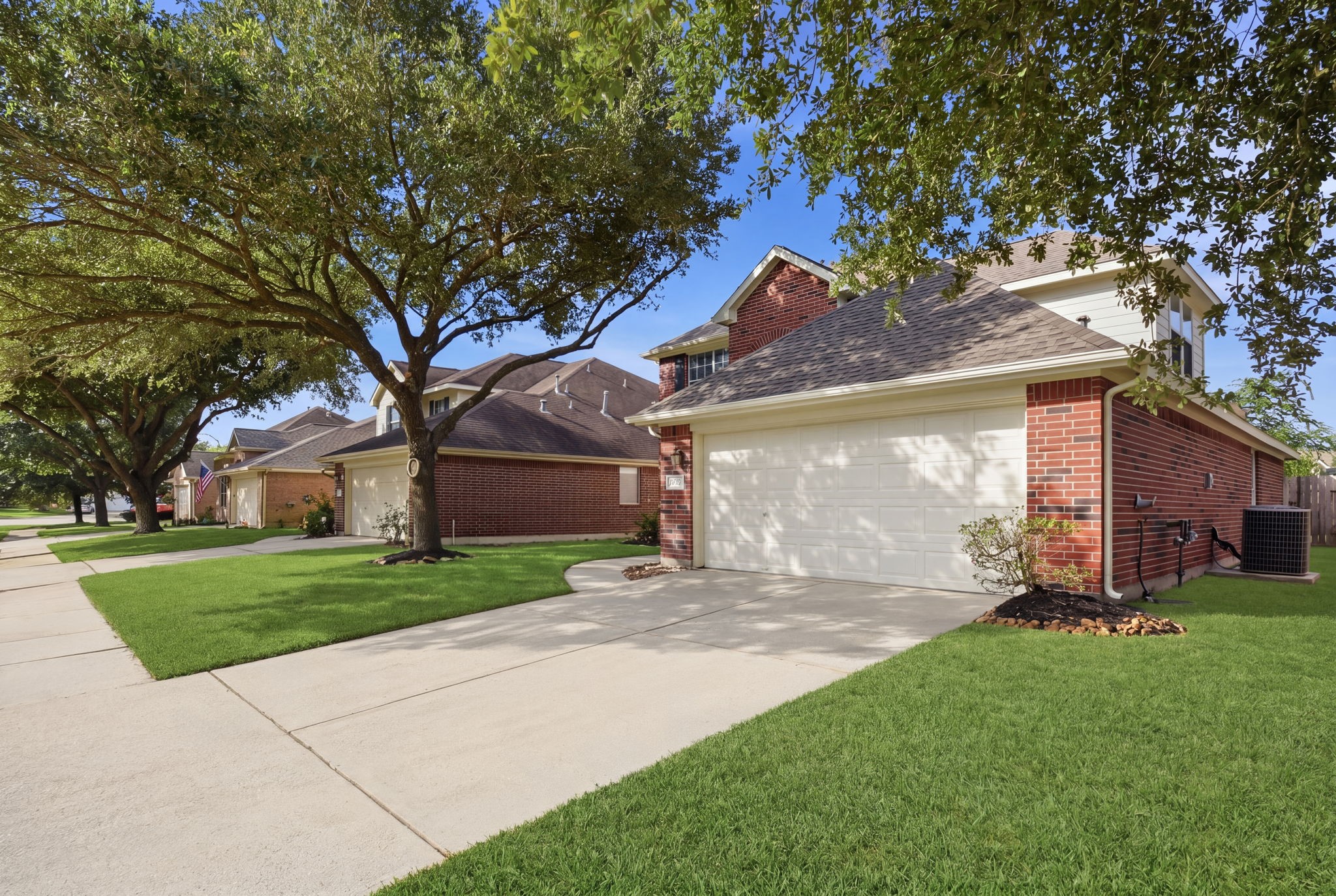 21731 Chanas Court Spring, TX 77388 - Photo 3 of 46
