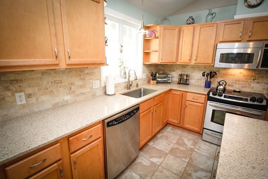 14 Sherwood Road Worcester, MA 01602 - Photo 17 of 30