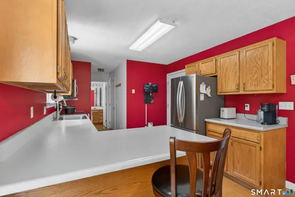 $339,900 | 230 White Oak Way, Torrington, CT 06790