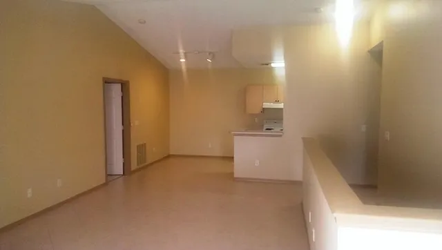 $1,950 | 10276 Fox Trail Road South, Unit 111, West Palm Beach, FL 33411