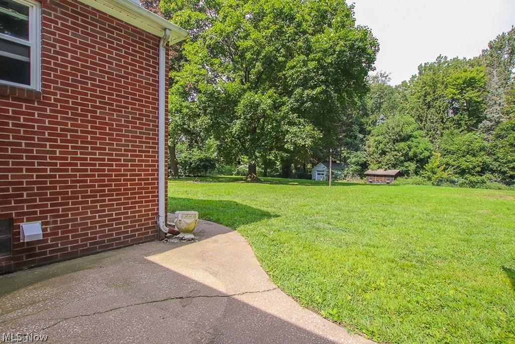 10413 Johnnycake Ridge Road Painesville, OH 44077 - Photo 5 of 18