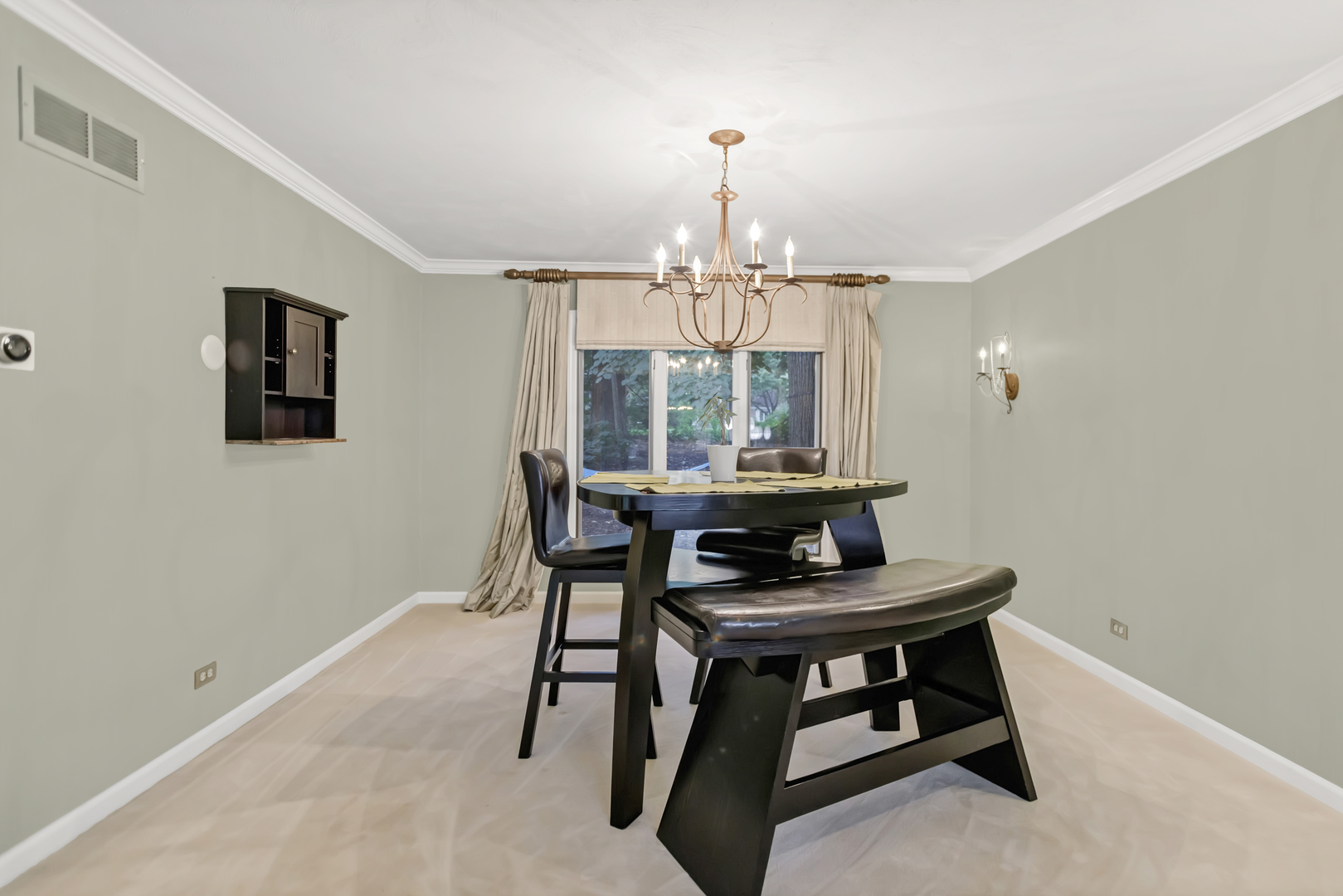 985 Chapel Court North Glen Ellyn, IL 60137 - Photo 8 of 46 a dining room with furniture and window