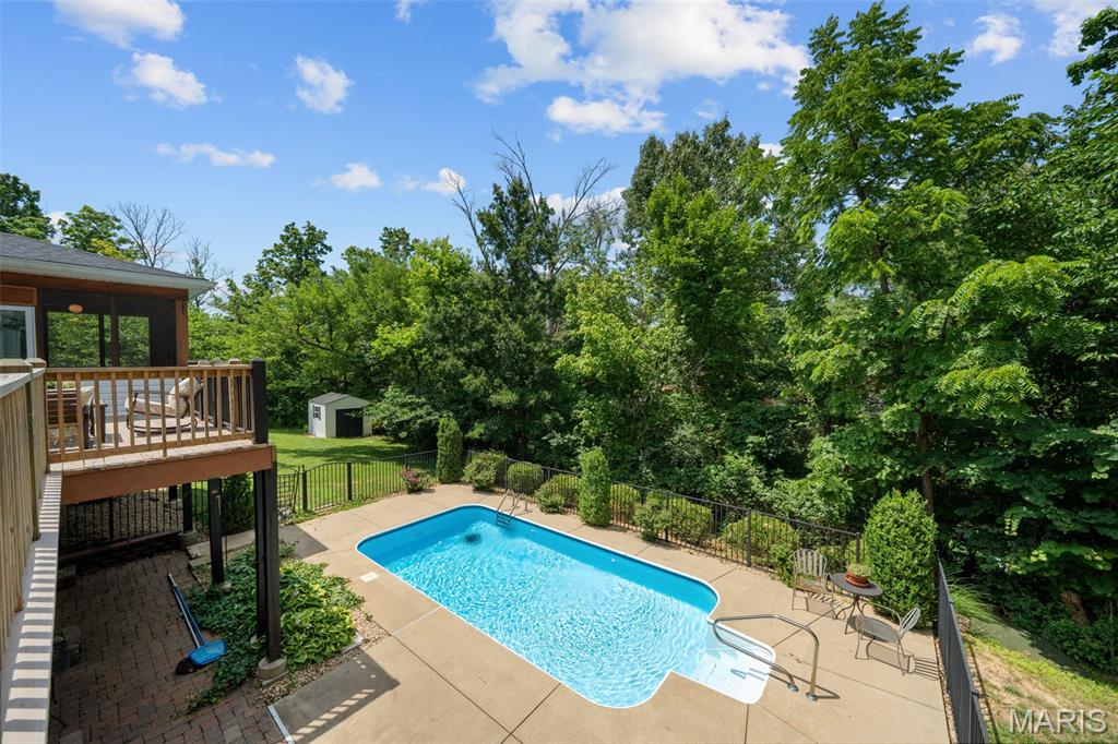 118 Crescent Road Ballwin, MO 63021 - Photo 35 of 45