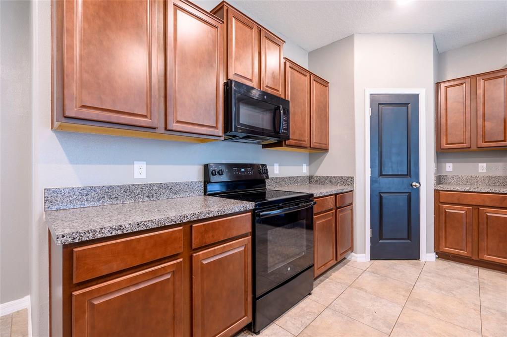 6562 Mineral Springs Road New Port Richey, FL 34653 - Photo 9 of 32