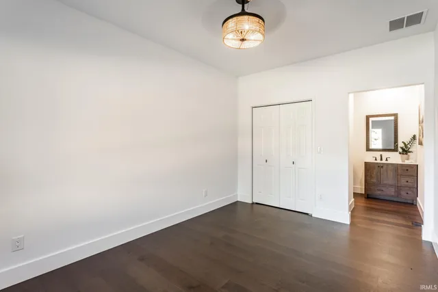 $999,000 | 13808 West 500th Street North, Jasonville, IN 47438