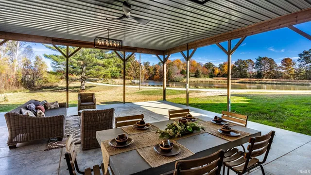 $999,000 | 13808 West 500th Street North, Jasonville, IN 47438