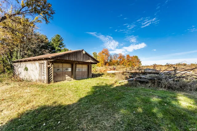 $999,000 | 13808 West 500th Street North, Jasonville, IN 47438