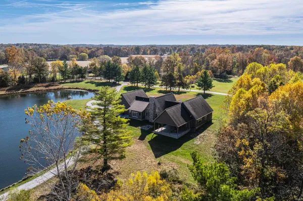 $999,000 | 13808 West 500th Street North, Jasonville, IN 47438