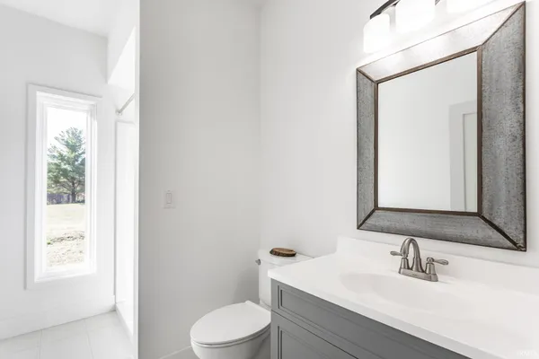 $999,000 | 13808 West 500th Street North, Jasonville, IN 47438