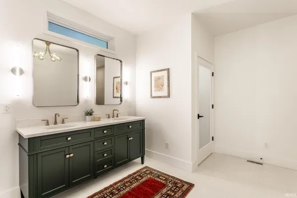 $999,000 | 13808 West 500th Street North, Jasonville, IN 47438