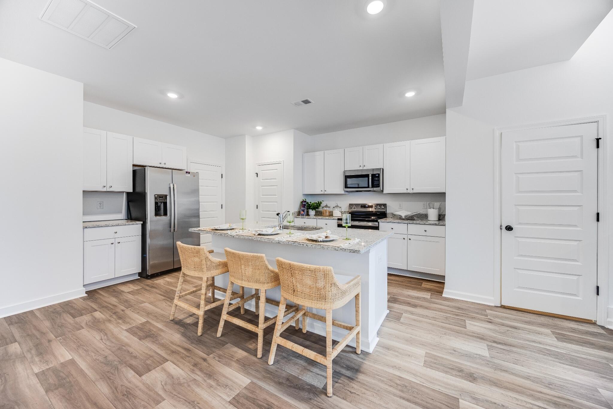 163 Green Thistle Way Summerville, SC 29483 - Photo 10 of 23 kitchen(3)