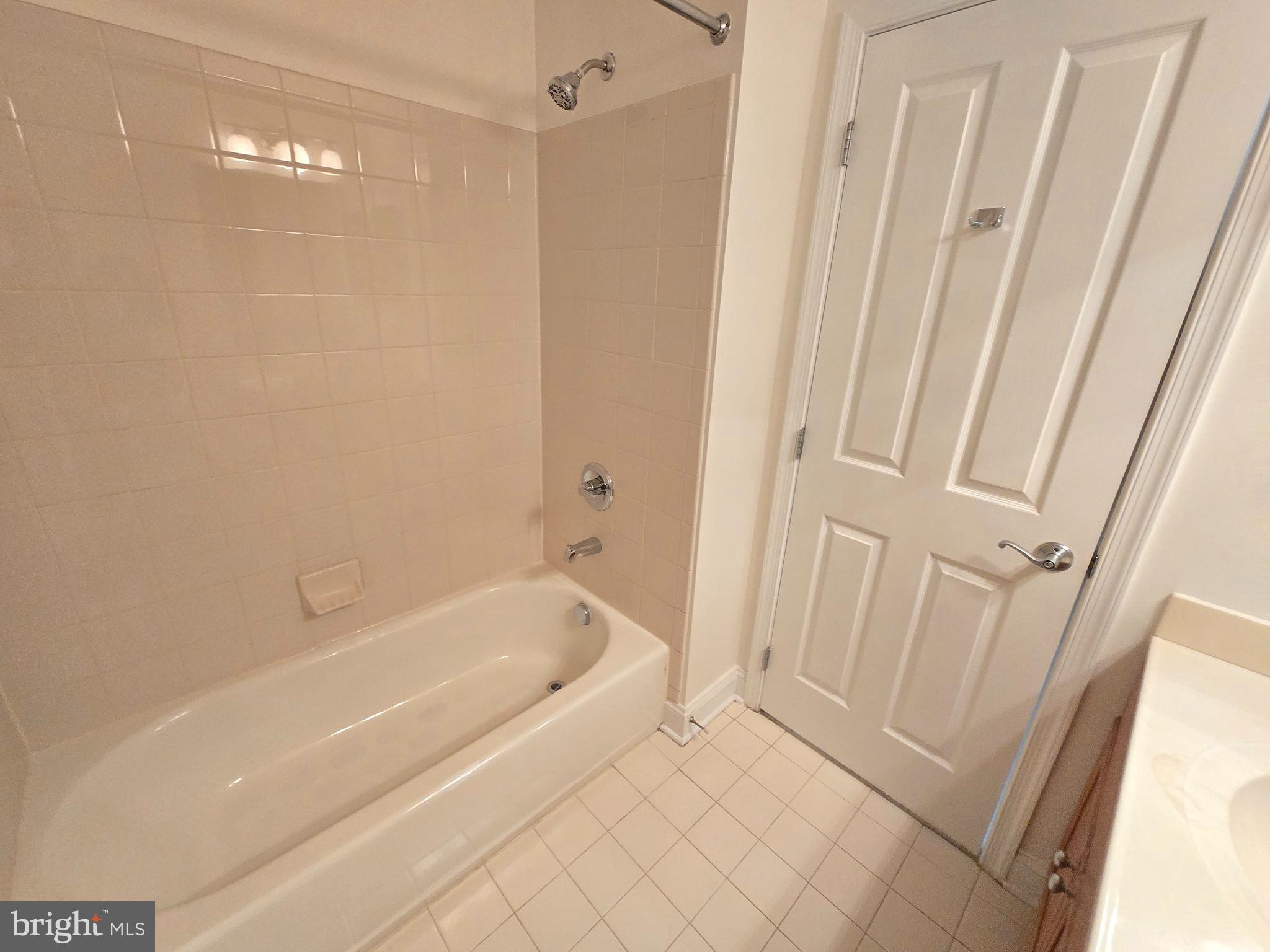 876 Ryan Street Baltimore, MD 21230 - Photo 39 of 50 Entry Level Bath