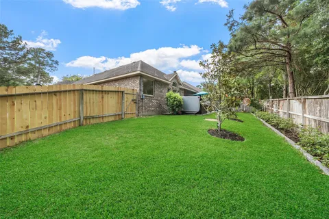 $414,500 | 1940 Honey Laurel Drive, Conroe, TX 77304