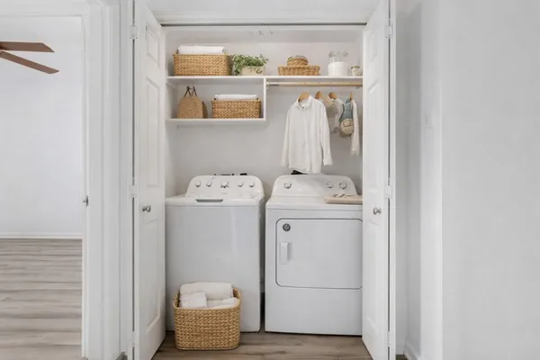 $1,850 | 211 Blushwood Place, The Woodlands, TX 77382