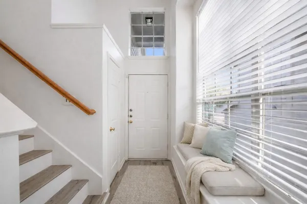 $1,850 | 211 Blushwood Place, The Woodlands, TX 77382