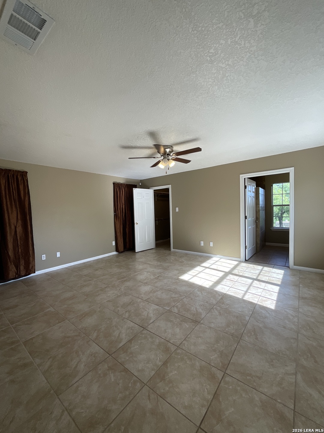 12010 Del Rio San Antonio, TX 78245 - Photo 15 of 44