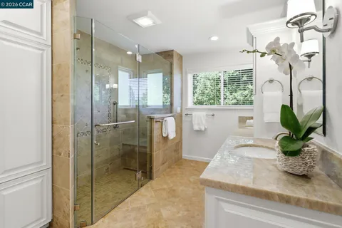 $2,150,000 | 285 Claudia Court, Moraga, CA 94556