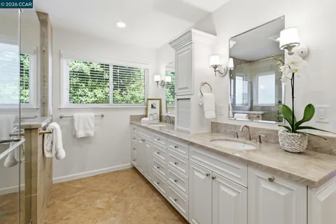 $2,150,000 | 285 Claudia Court, Moraga, CA 94556