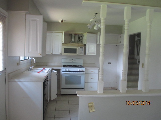 508 Creighton Lane Schaumburg, IL 60193 - Photo 5 of 15