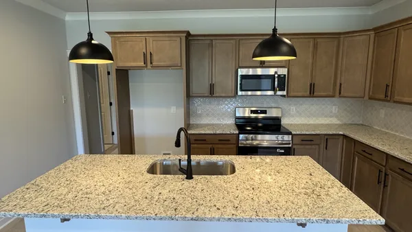 $349,990 | 504 West Foxrun, Springfield, TN 37172
