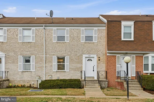 $299,900 | 7205 Cross Street, District Heights, MD 20747