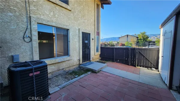 $270,000 | 7964 Pinehurst Drive, Highland, CA 92346