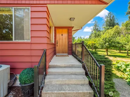 $899,900 | 5523 53rd Street West, University Place, WA 98467