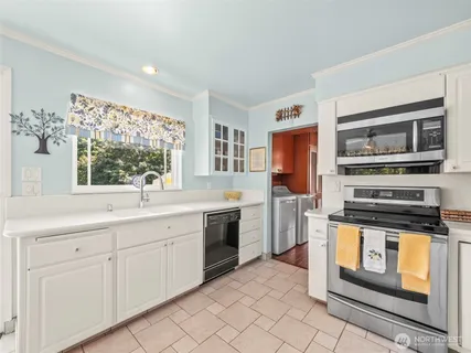 $899,900 | 5523 53rd Street West, University Place, WA 98467