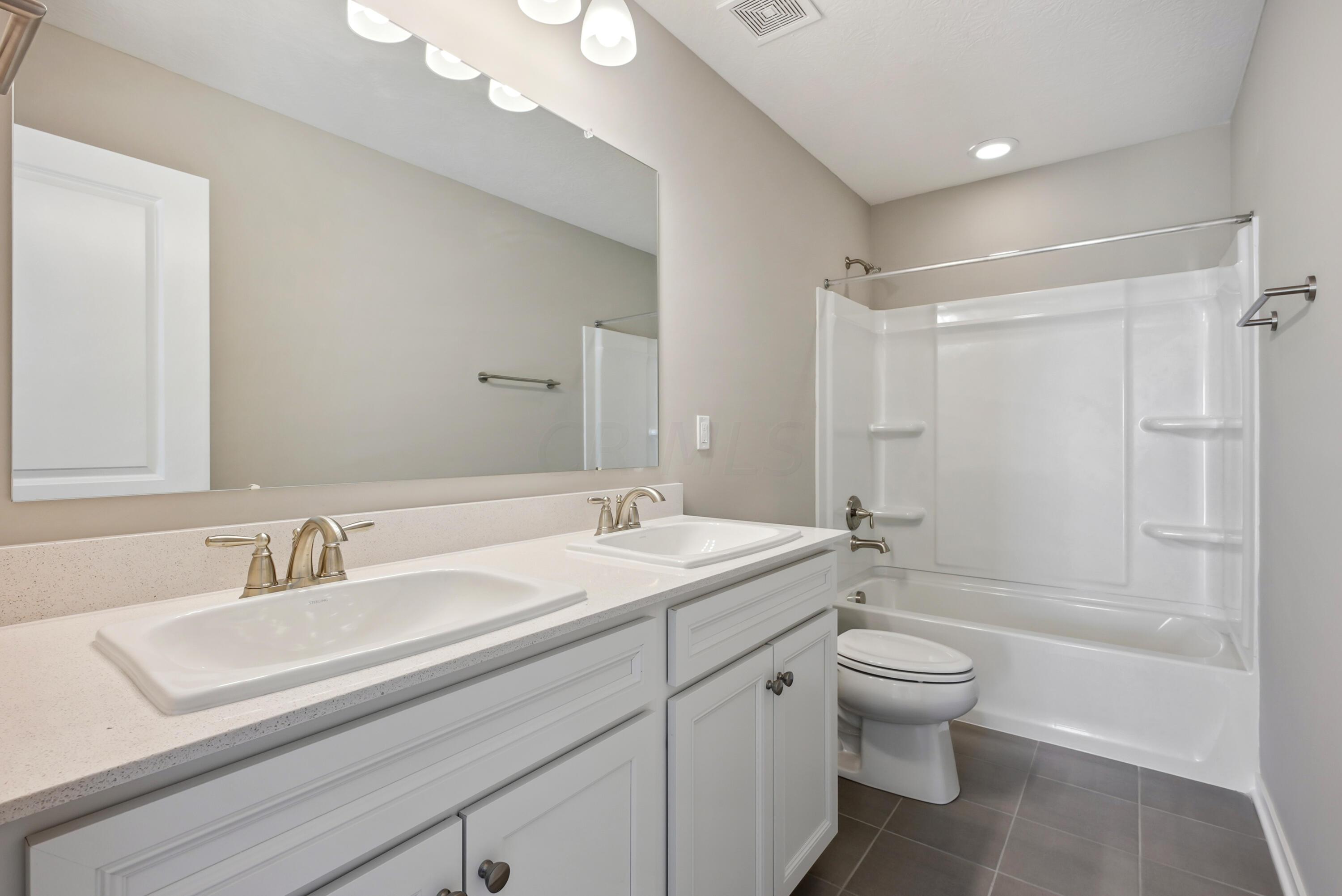 7220 Ribault Drive Northwest Pickerington, OH 43147 - Photo 20 of 31 Bathroom