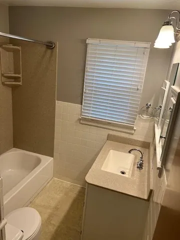 $1,200 | 1000 Southeast State Route North, Easton, MO 64443