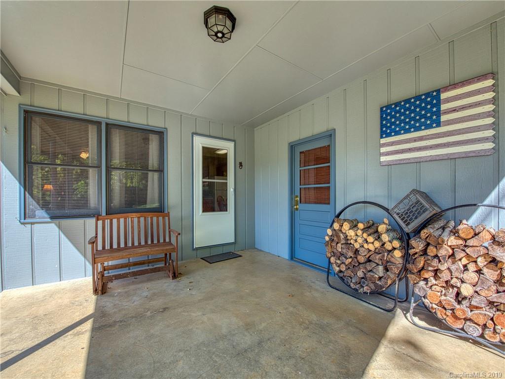 149 Plott Mountain Road Waynesville, NC 28786 - Photo 12 of 41 Gallery Image 12