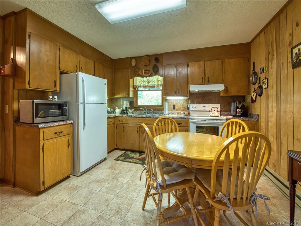149 Plott Mountain Road Waynesville, NC 28786 - Photo 16 of 41 Gallery Image 16