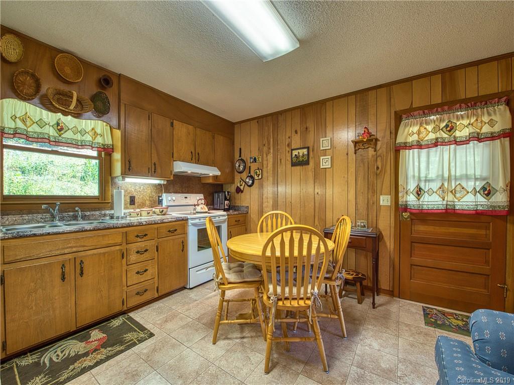 149 Plott Mountain Road Waynesville, NC 28786 - Photo 17 of 41 Gallery Image 17