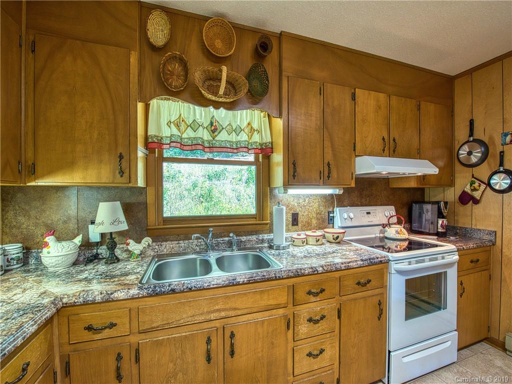 149 Plott Mountain Road Waynesville, NC 28786 - Photo 18 of 41 Gallery Image 18