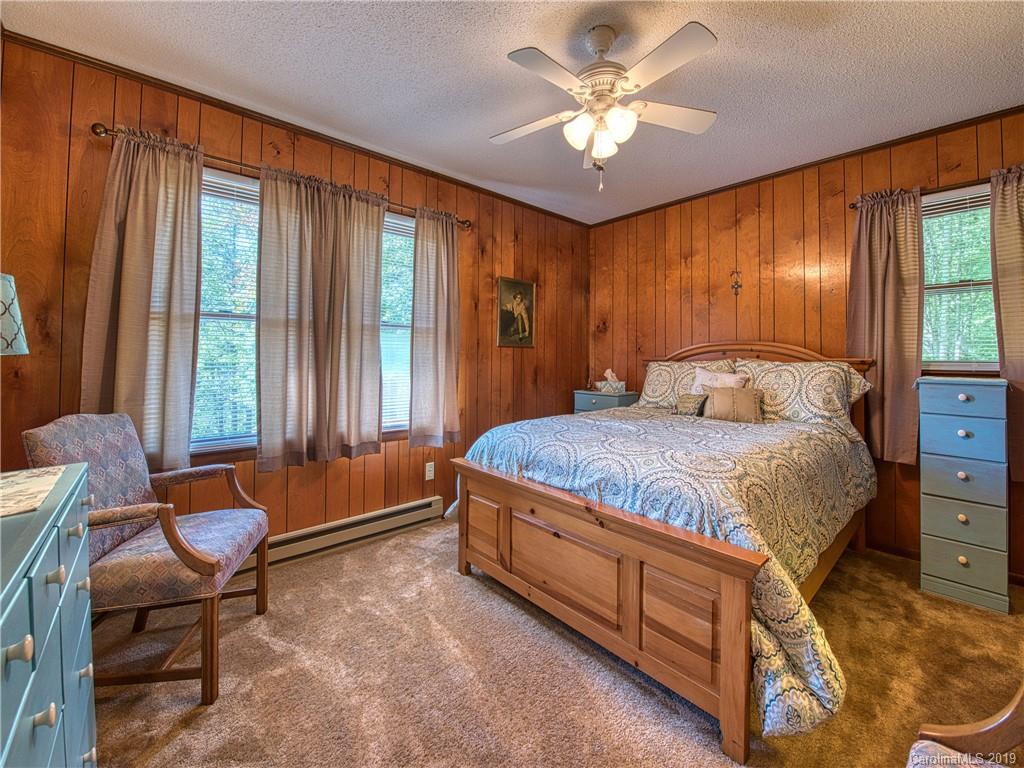 149 Plott Mountain Road Waynesville, NC 28786 - Photo 21 of 41 Gallery Image 21
