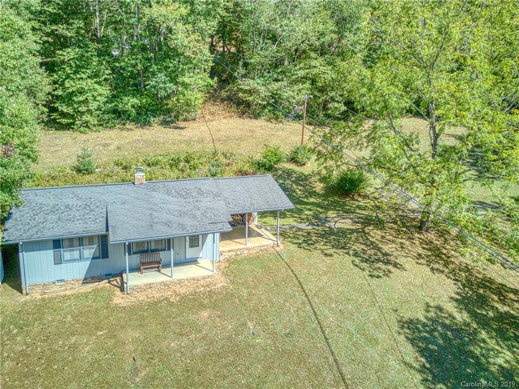 149 Plott Mountain Road Waynesville, NC 28786 - Photo 4 of 41 Gallery Image 4