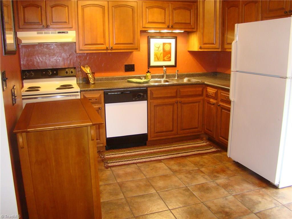 228 Northpoint Avenue, Unit A High Point, NC 27262 - Photo 6 of 11 Kitchen with custom cabinetry
