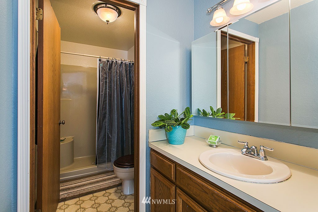 18301 129th Avenue Northeast Bothell, WA 98011 - Photo 13 of 25 Gallery Image 13