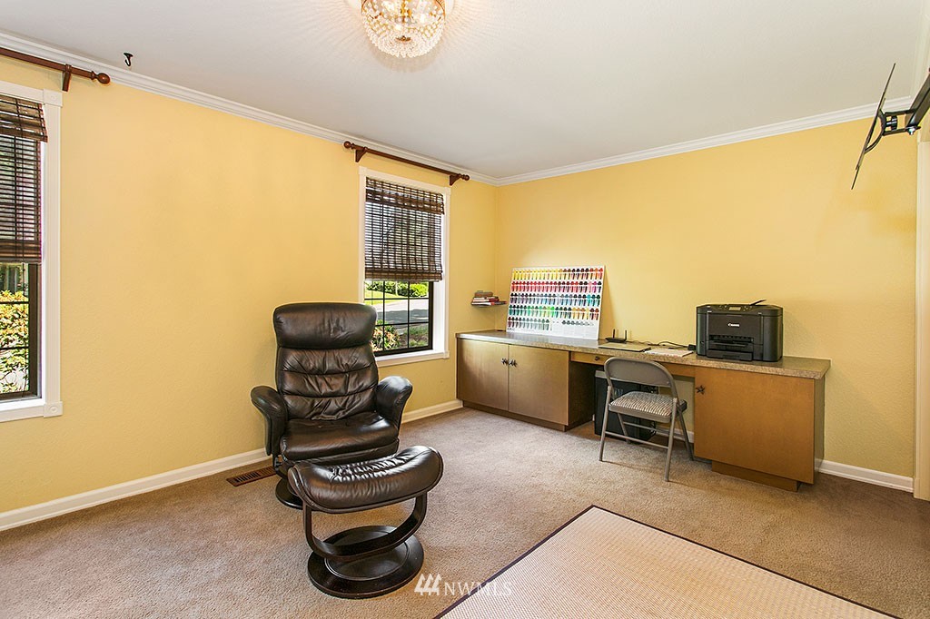 18301 129th Avenue Northeast Bothell, WA 98011 - Photo 14 of 25 Gallery Image 14